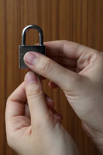 Portland CT Locksmith Store Portland, CT 860-367-8576 - residential-lockouts